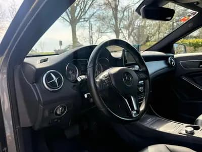 Mercedes-Benz GLA 250 AMG Line 4Matic — SUV compact premium, 145'000 km, garantie — Miniature 11