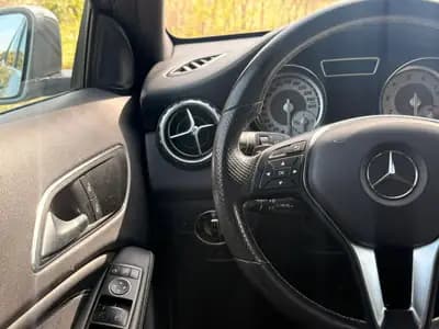 Mercedes-Benz GLA 250 AMG Line 4Matic — SUV compact premium, 145'000 km, garantie — Miniature 15