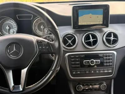 Mercedes-Benz GLA 250 AMG Line 4Matic — SUV compact premium, 145'000 km, garantie — Miniature 16