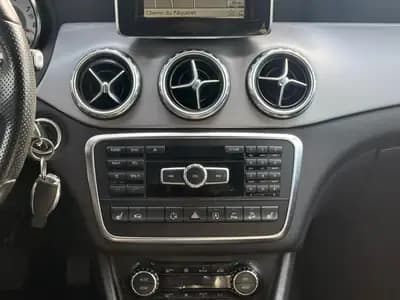 Mercedes-Benz GLA 250 AMG Line 4Matic — SUV compact premium, 145'000 km, garantie — Miniature 25