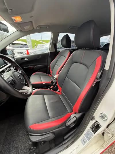 Kia Picanto GT-Line 2017 : Citadine automatique comme neuve — intérieur