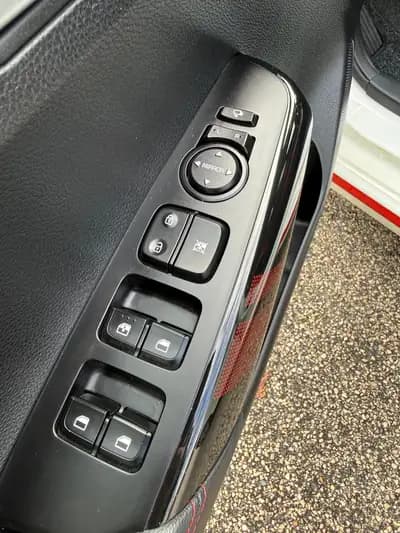 Kia Picanto GT-Line 2017 : Citadine automatique comme neuve — Miniature 7