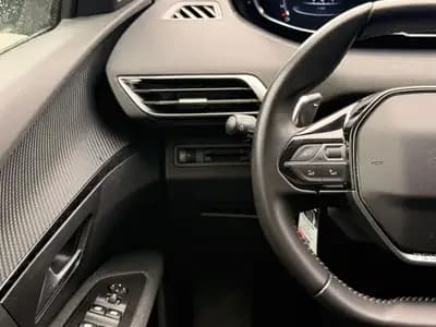 Peugeot 5008 1.5 BlueHDi Active — 7 places, boîte auto, 45'000 km seulement — Miniature 15