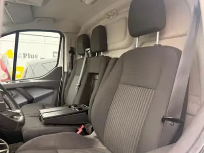 Ford Transit Custom Van 290 L1H1 — Utilitaire diesel automatique, moteur à réviser — détail
