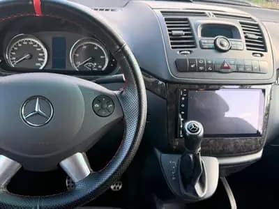 Mercedes-Benz Viano 3.0 CDI — Monospace 8 places, motorisation robuste et équipements premium — Miniature 15