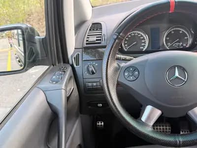 Mercedes-Benz Viano 3.0 CDI — Monospace 8 places, motorisation robuste et équipements premium — Miniature 14