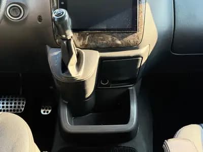 Mercedes-Benz Viano 3.0 CDI — Monospace 8 places, motorisation robuste et équipements premium — Miniature 25