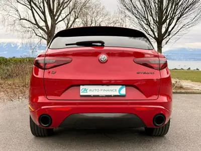 Alfa Romeo Stelvio 2.0 Veloce Q4 — SUV sportif Black Edition, 280 ch, faible kilométrage — détail