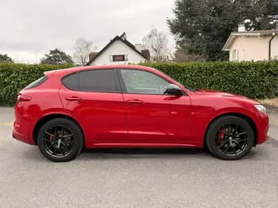 Alfa Romeo Stelvio 2.0 Veloce Q4 — SUV sportif Black Edition, 280 ch, faible kilométrage — Miniature 8