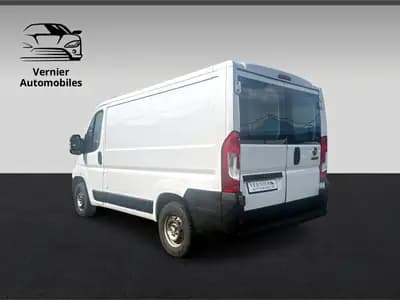 Fiat Ducato 30 2.0 MJ — Utilitaire fiable, faible kilométrage, sans sinistre — intérieur