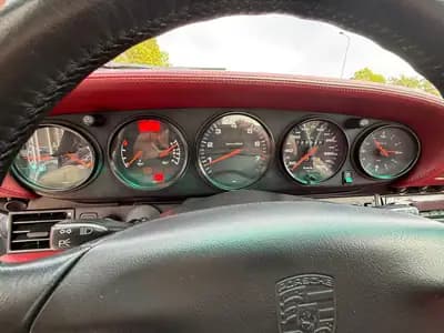 Porsche 911 Targa 1996 — Un cabriolet iconique suisse, sans accident, parfaitement préservé — Miniature 14