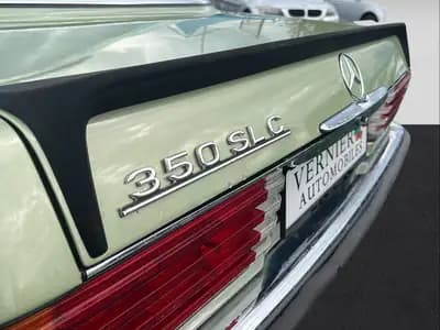 Mercedes-Benz SLC 350 — Coupé sportif de légende, véhicule vétéran suisse certifié — Miniature 10